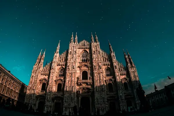 Milan Cathedral (the Duomo) under a night sky